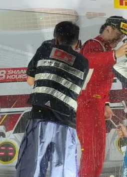 Bwin必赢反光背心10